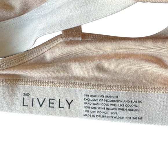 Lively -WireFree Deep V Nude Beige Plunge Adjustable Racerback Option Bra Sz 36D - Picture 7 of 9